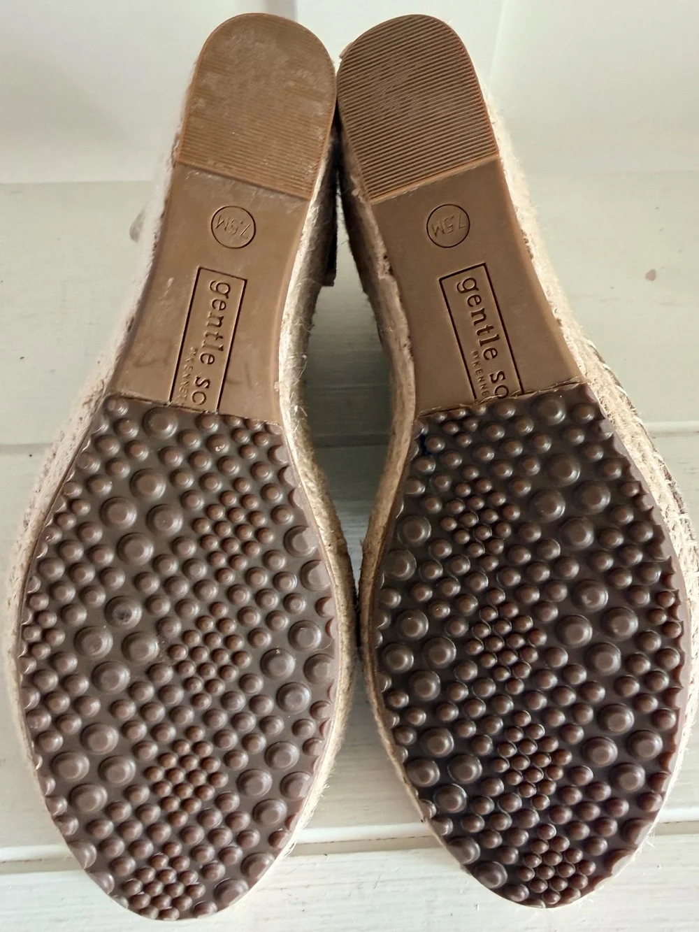 Gentle Souls Non Slip Upgraded Espadrille Wedge Sandals 7.5 M EUC Taupe Tan